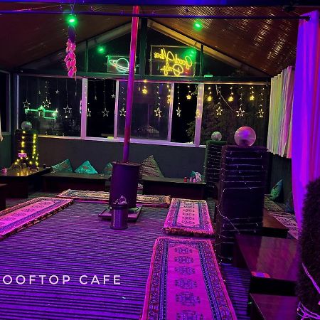 I Love Kasol Hostel & Rooftop Cafe Экстерьер фото